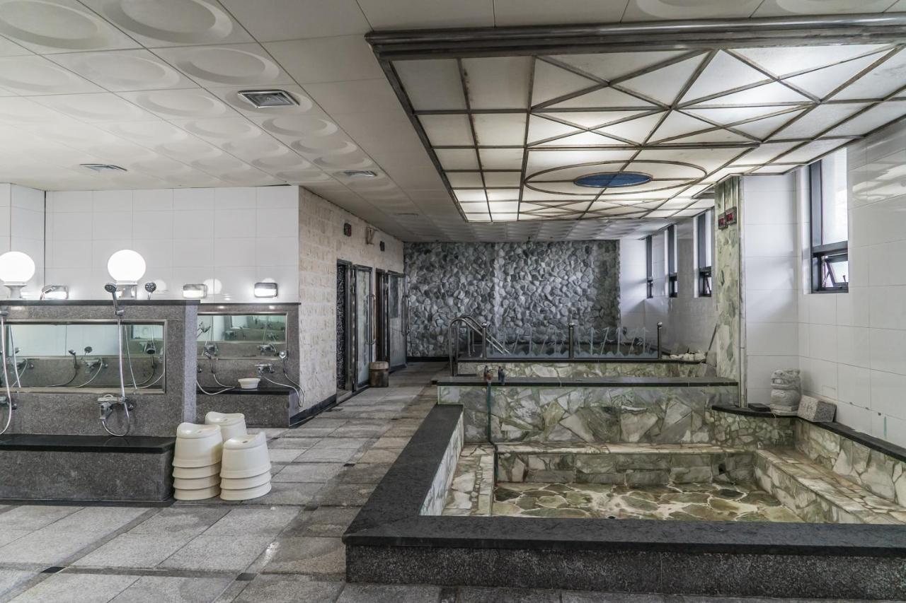 Namhae Sportspark Hotel Buitenkant foto