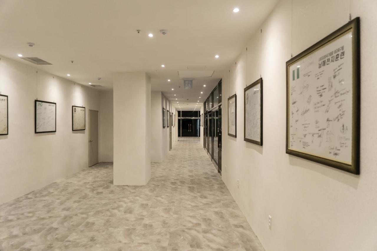 Namhae Sportspark Hotel Buitenkant foto