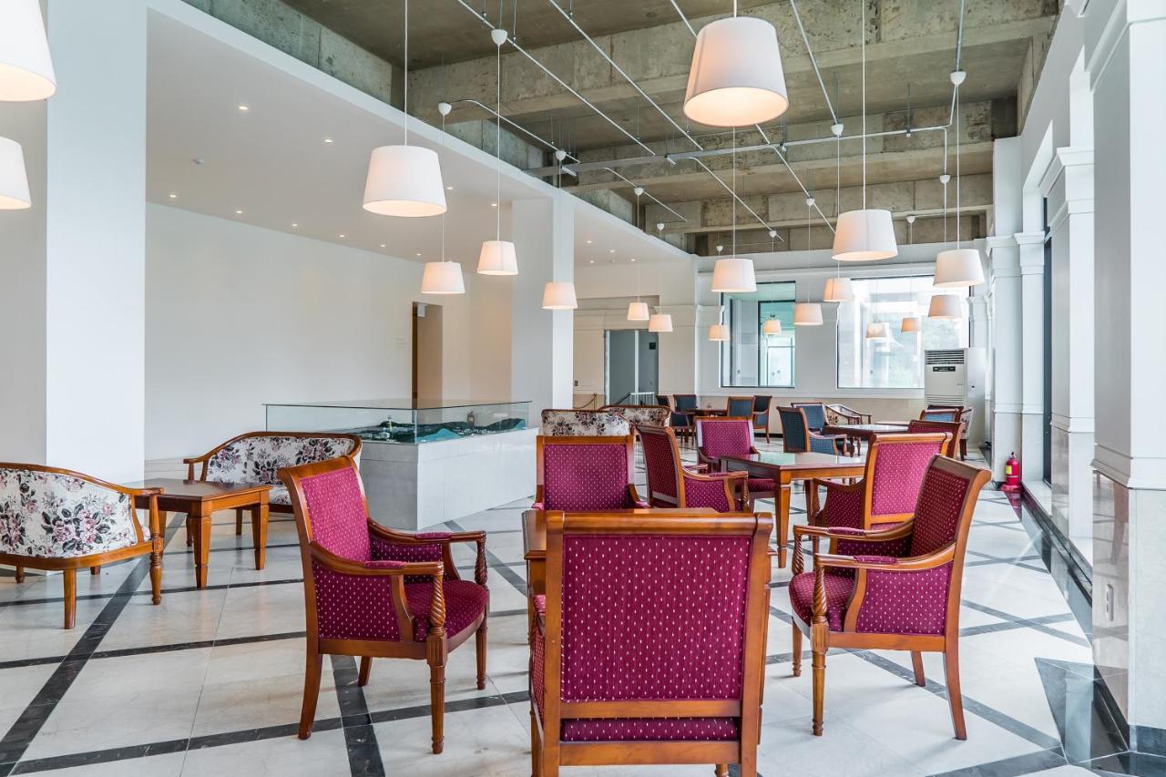 Namhae Sportspark Hotel Buitenkant foto