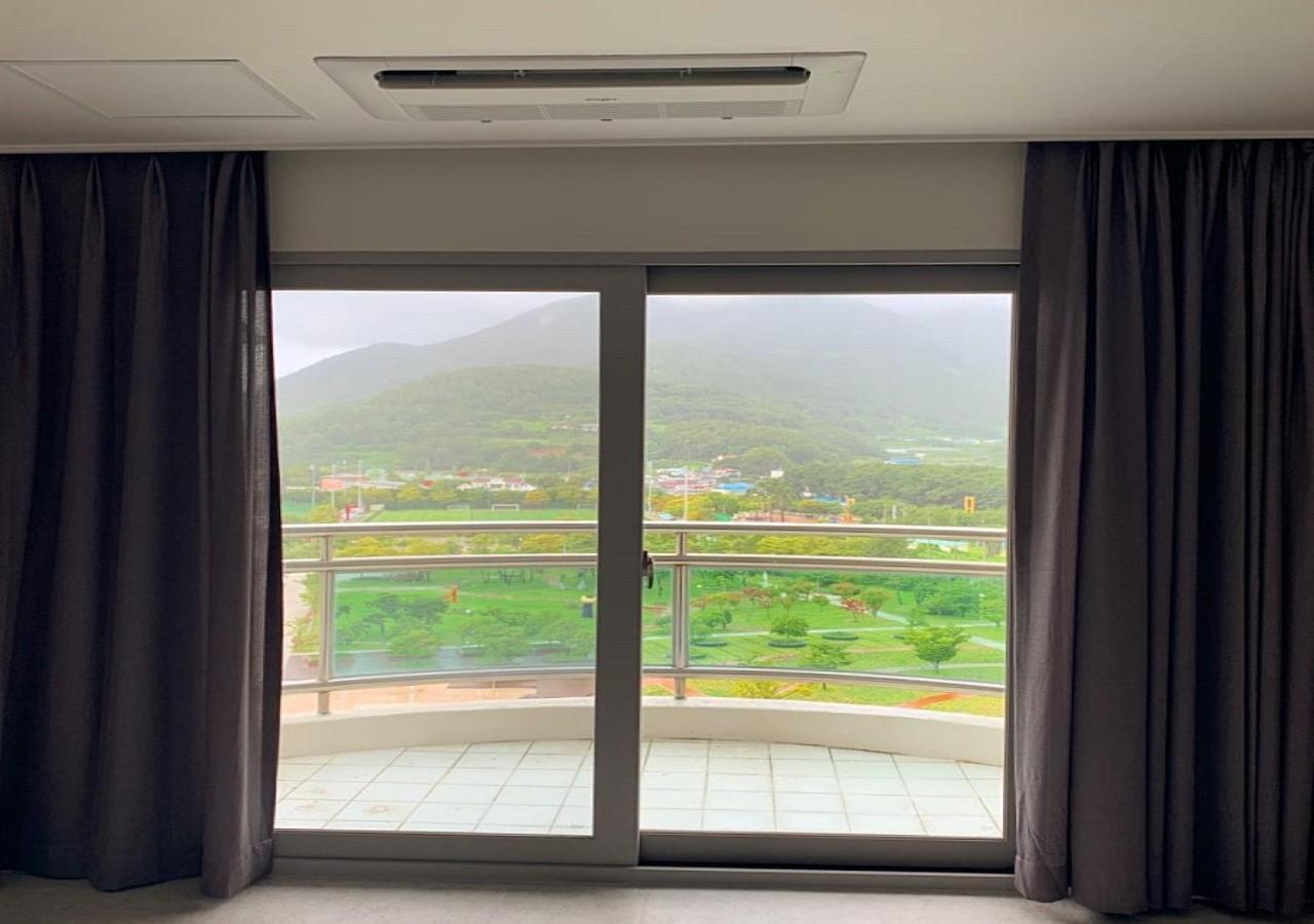 Namhae Sportspark Hotel Buitenkant foto