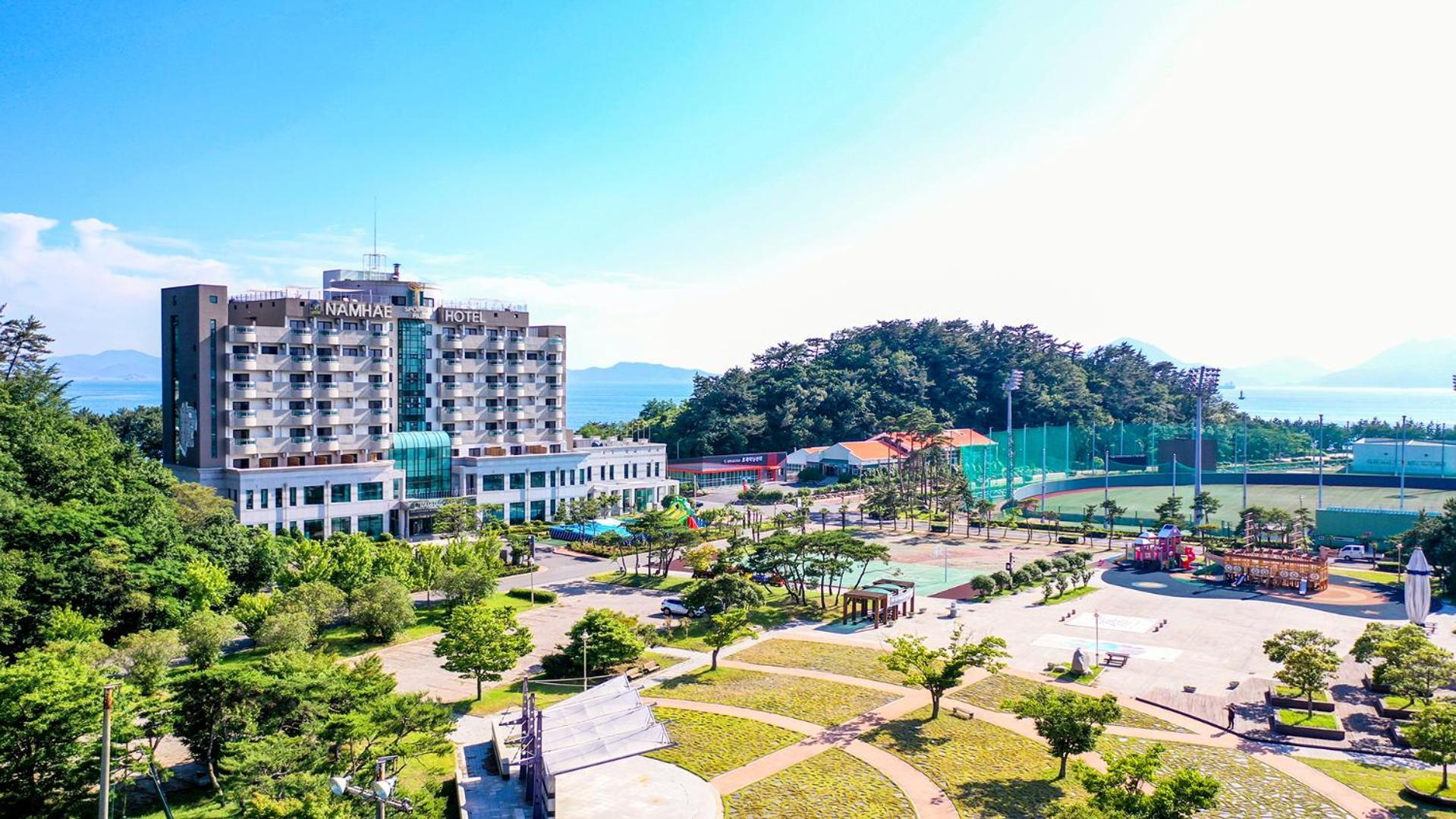Namhae Sportspark Hotel Buitenkant foto